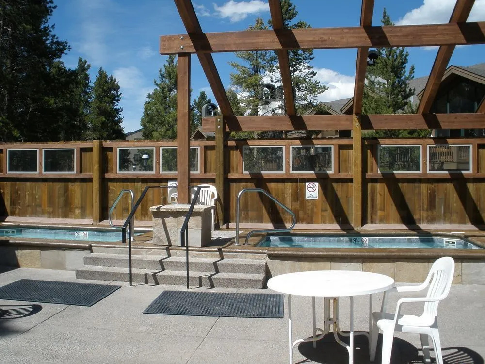 Chimney Ridge by Ski Village Resorts