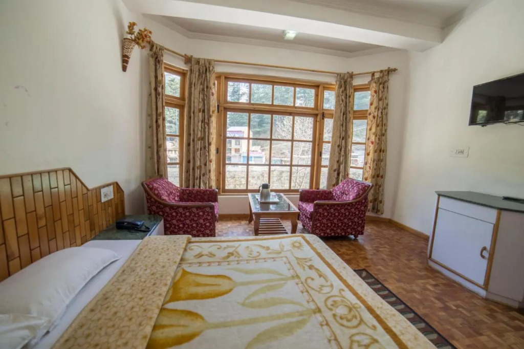 Hotel Satkar Residency - Riverside Old Manali