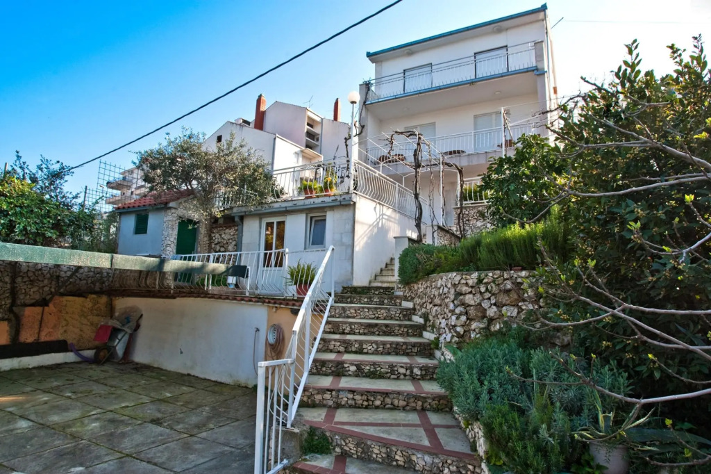 Sanda - 10 M from the beach - A2(6+1)