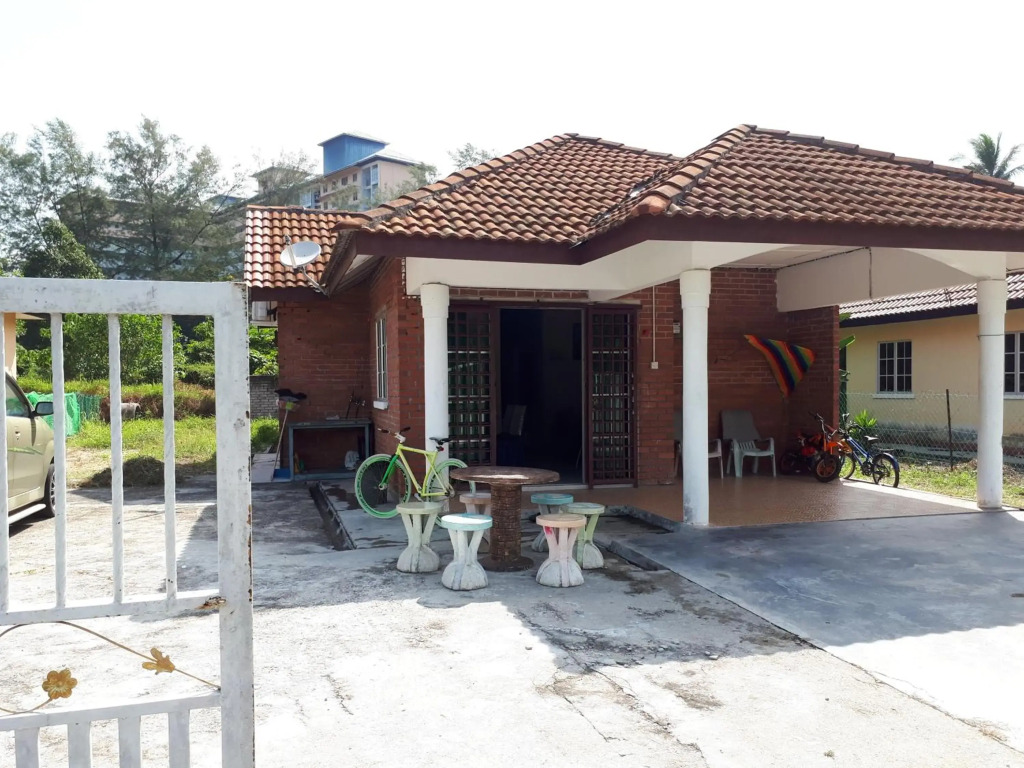 Nami Homestay Teluk Batik