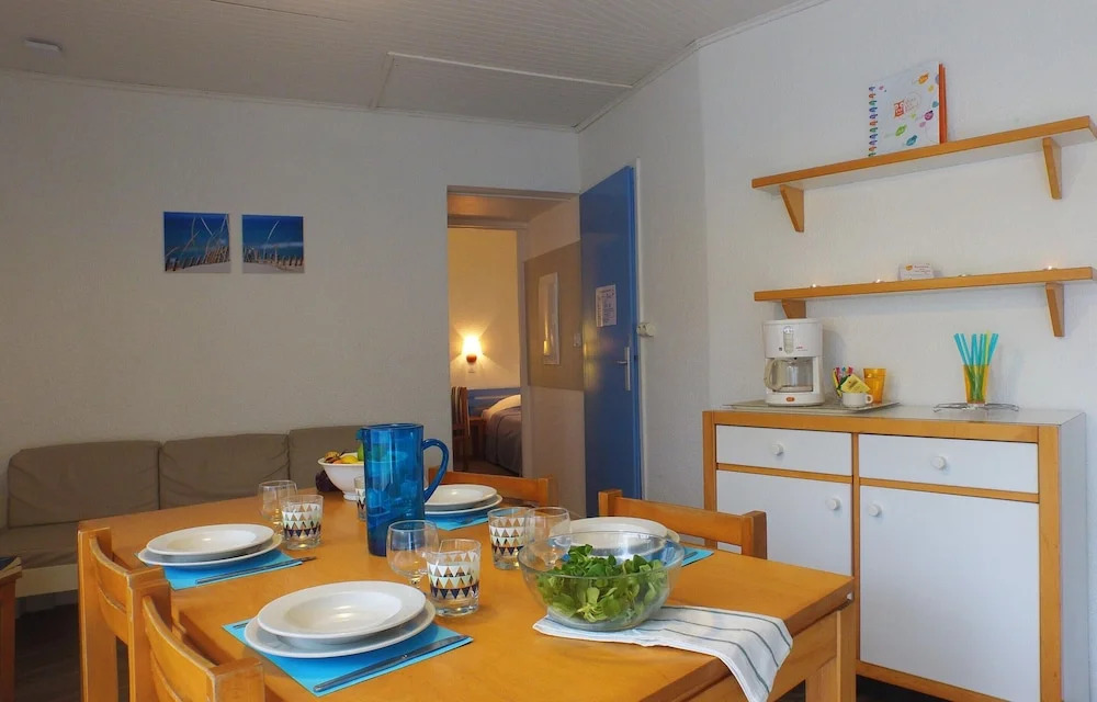 Apartment in Ars-en-re Near Bird Sanctuary