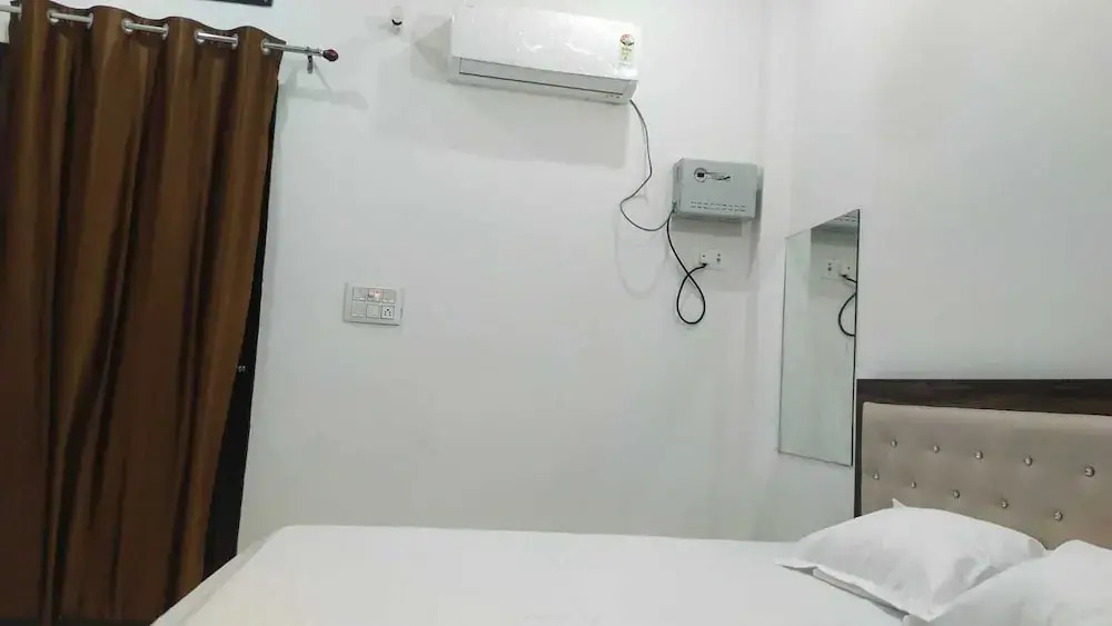 Bharat Raj Homestay By GRB