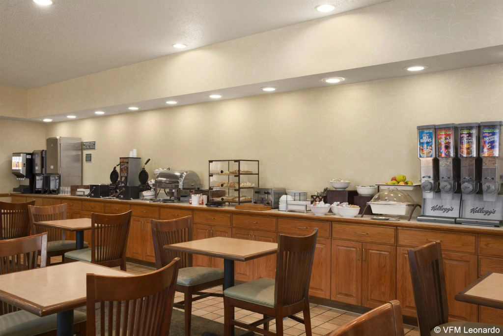 Country Inn & Suites by Radisson, Columbus Airport, OH