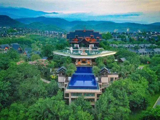 Phoenix Perches Reserve Villa
