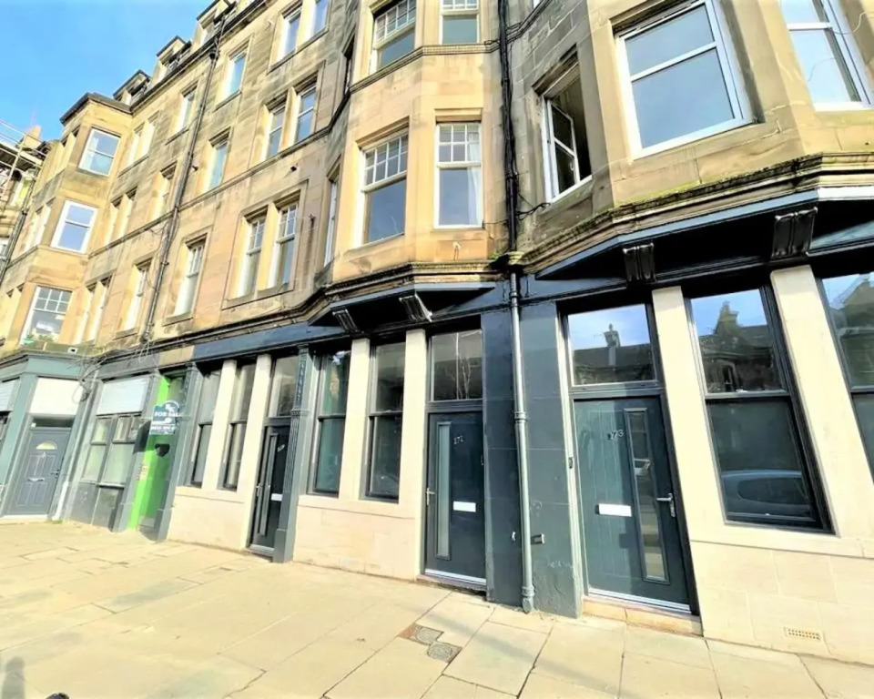Trendy and Newly Reno'd 1 Bed Nr The Meadows