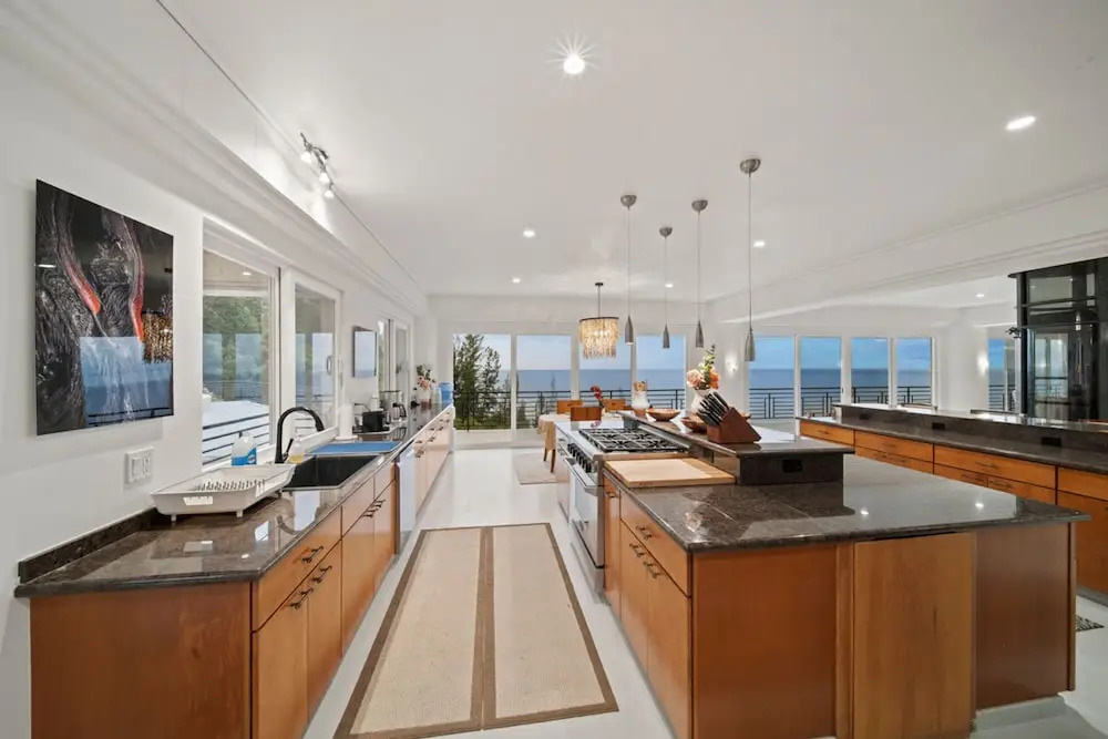 Waterfalling Estate in Ninole