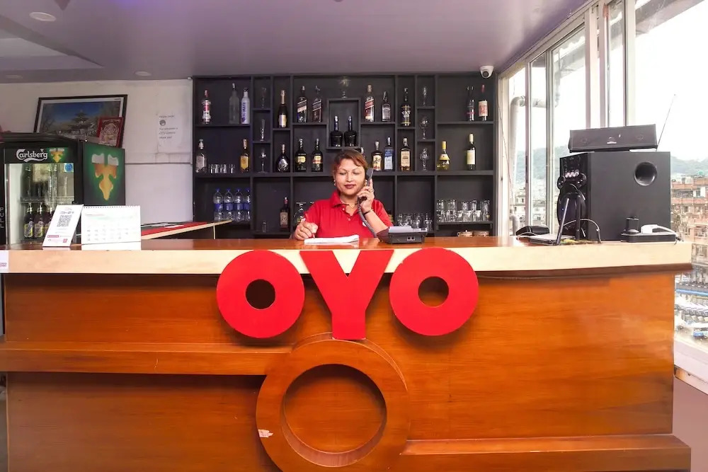 Oyo 607 De' Tisha Inn Lounge & Bar