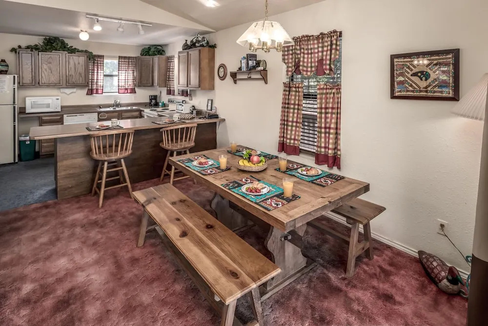Rocky Top Cabin - Two Bedroom Cabin
