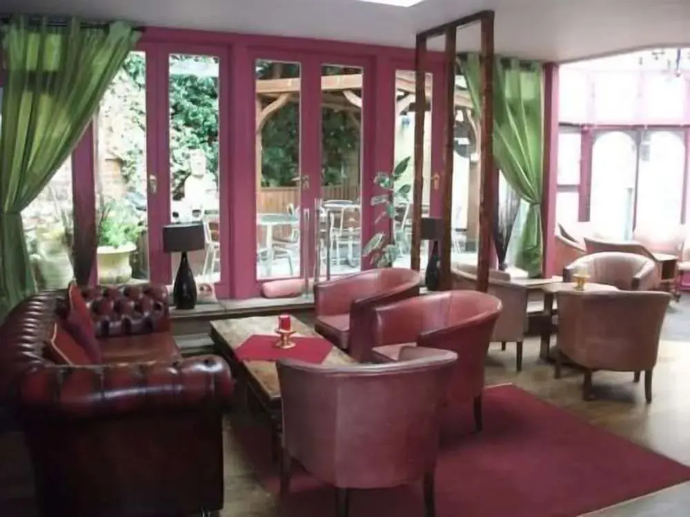 Saffron Hotel