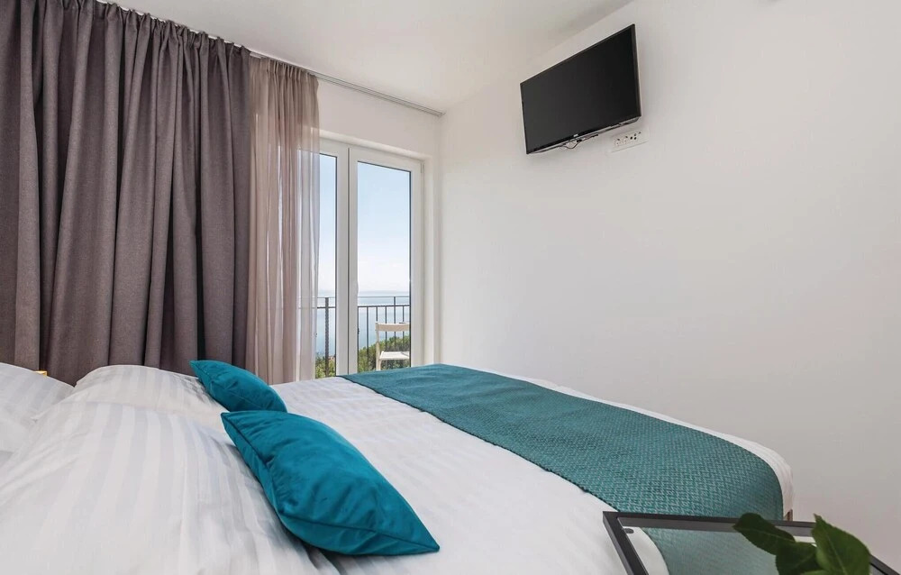 Nice Apartment in Opatija With Wifi and 3 Bedrooms