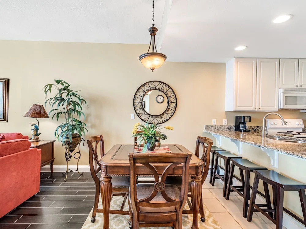 Lighthouse 1605 by Bender Vacation Rentals