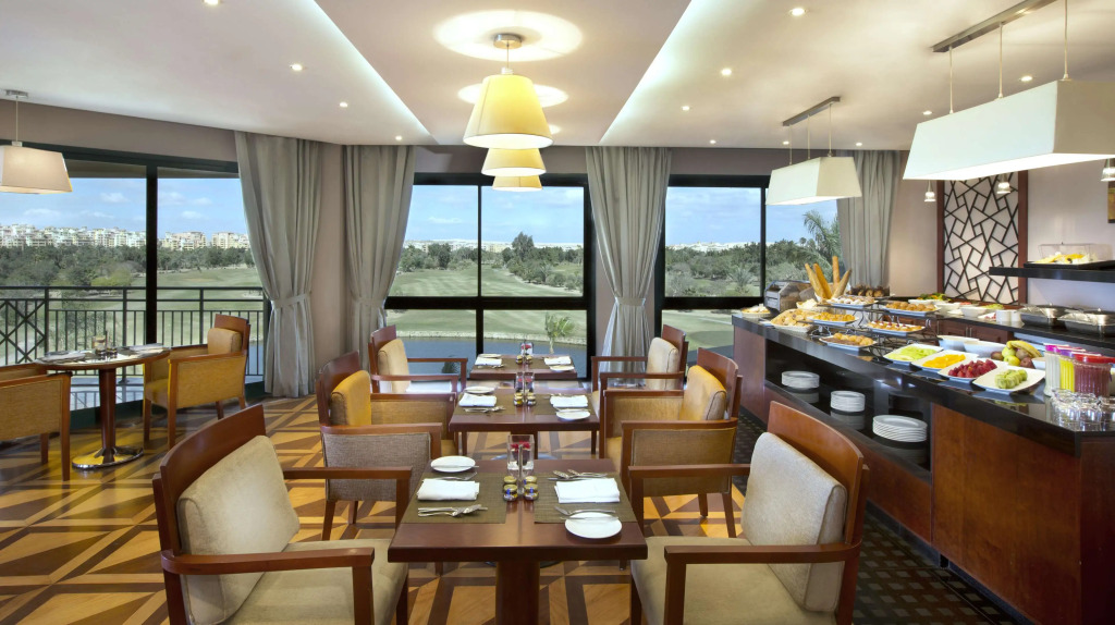 Курортный отель Hilton Pyramids Golf