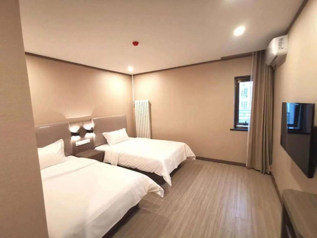 Ruifu Yingbin Hostel