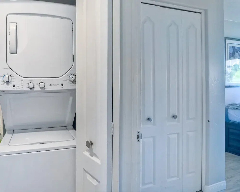 441 S Sierra - Unit 301