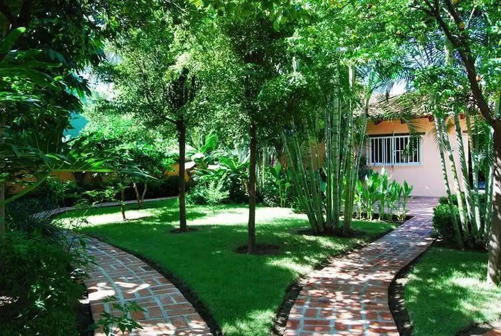 Darcy 1BR TownStudio