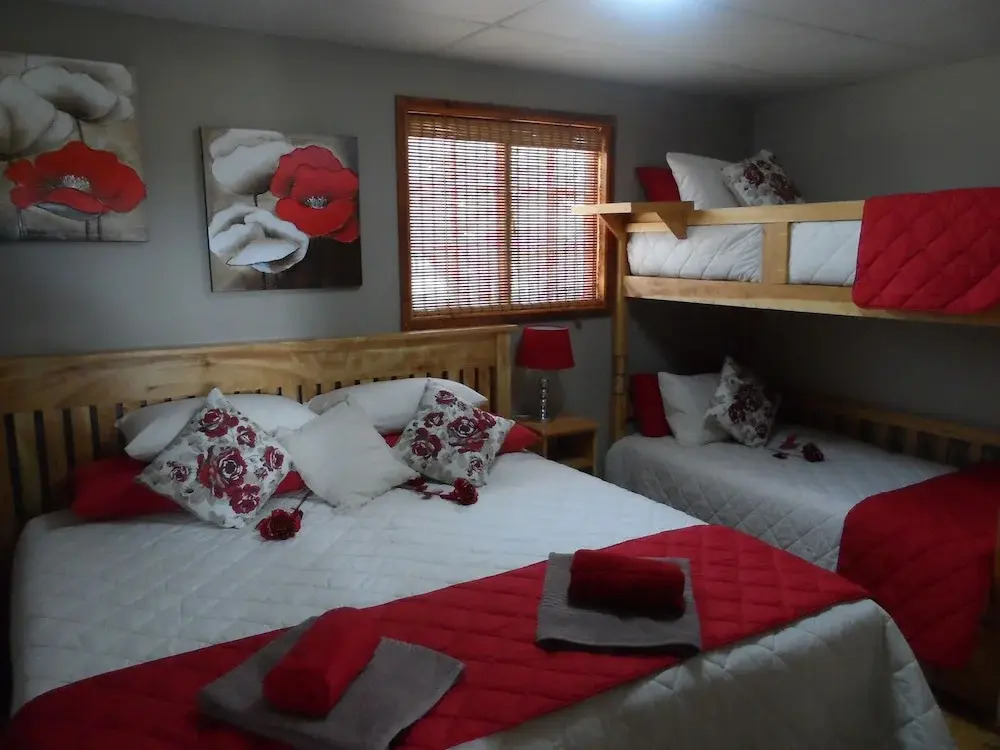 Cherry Lane Self Catering in Bloemfontein Family Apartment for max 8 Guests