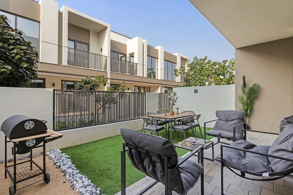 Silkhaus Spacious 3bdr Maid Tilal Al Ghaf