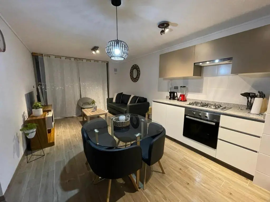 Hermoso Departamento entero, sector norte.