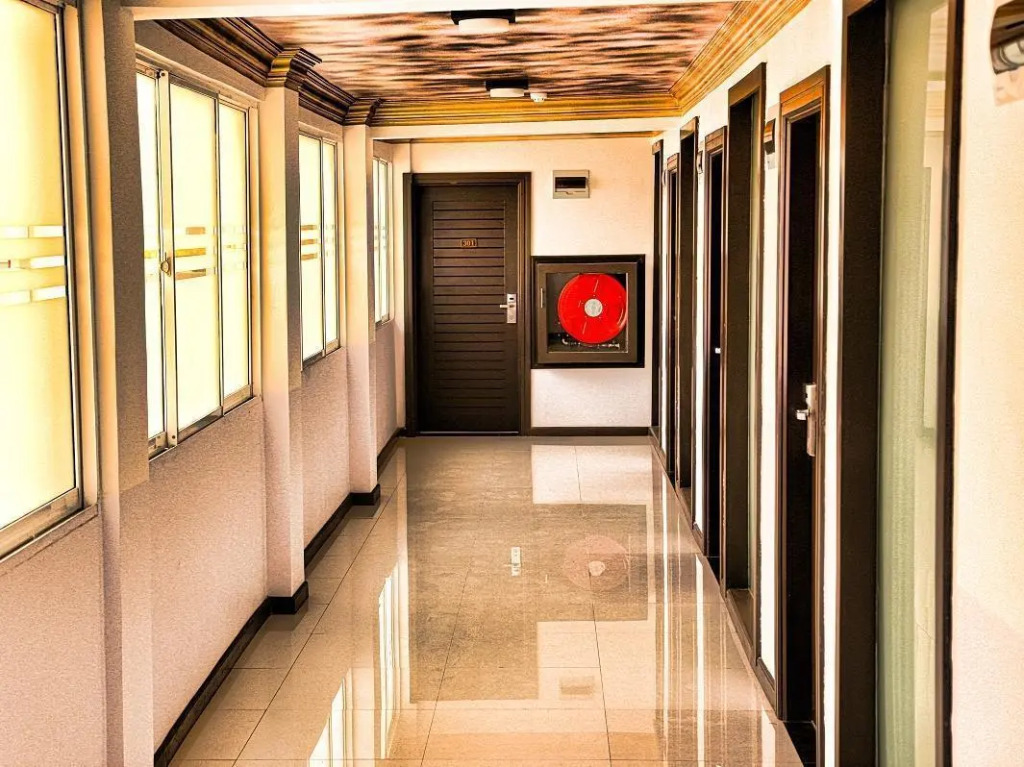 Ceylon City Hotel, Colombo