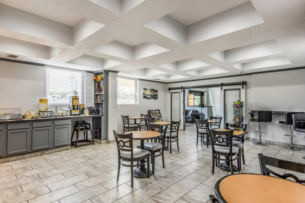 Quality Suites Maumelle - Little Rock Northwest