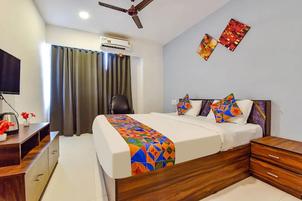 Capital O 87586 Hotel Code