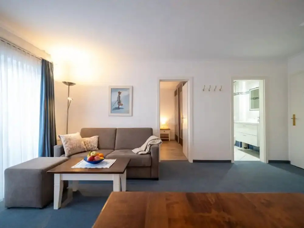 Hoppe 8 Modern Retreat
