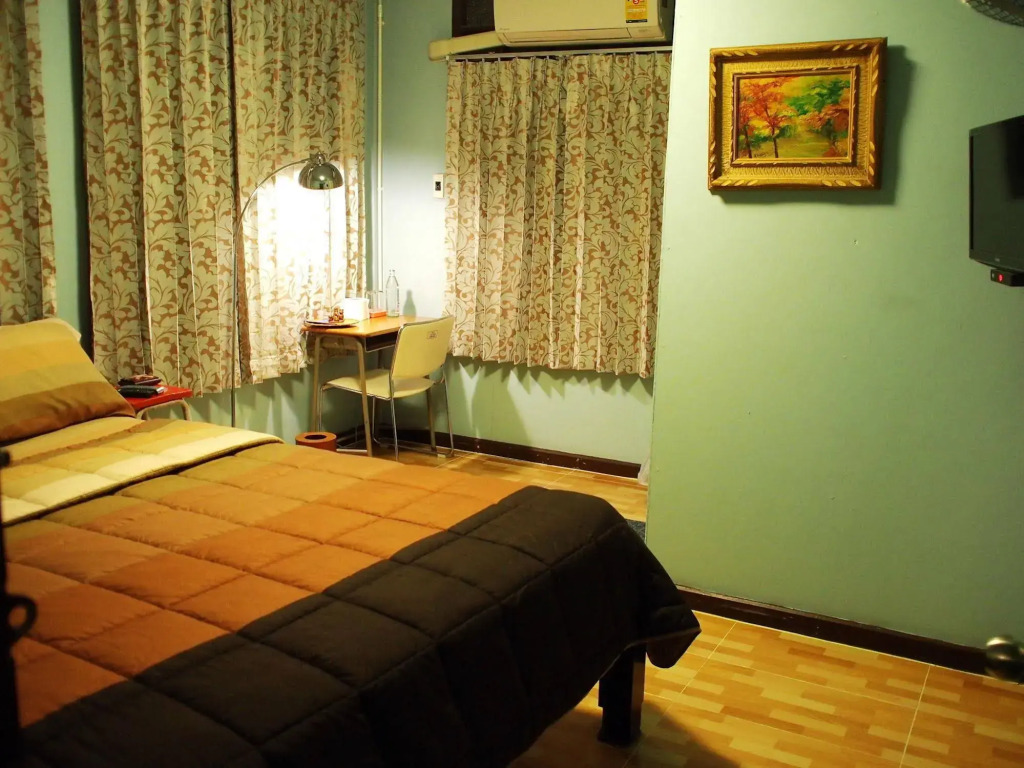 Chommuang Guest House