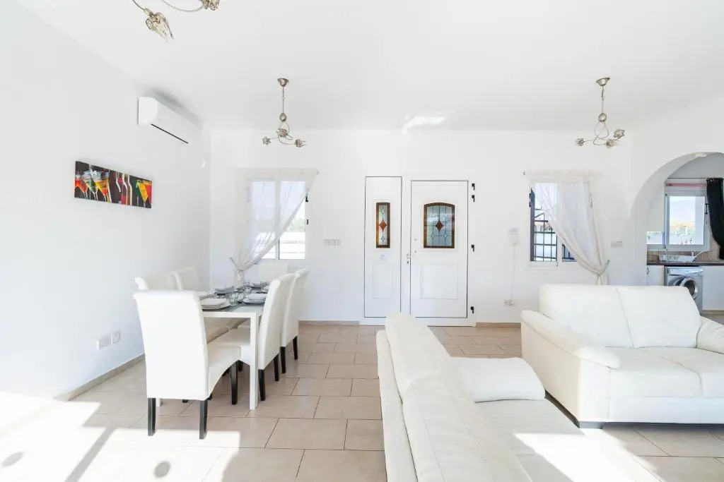 Bungalow Summerside by Ezoria Villas