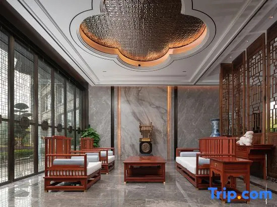 Vienna International Hotel（Ding'an Riguangfeng Yulin Branch）
