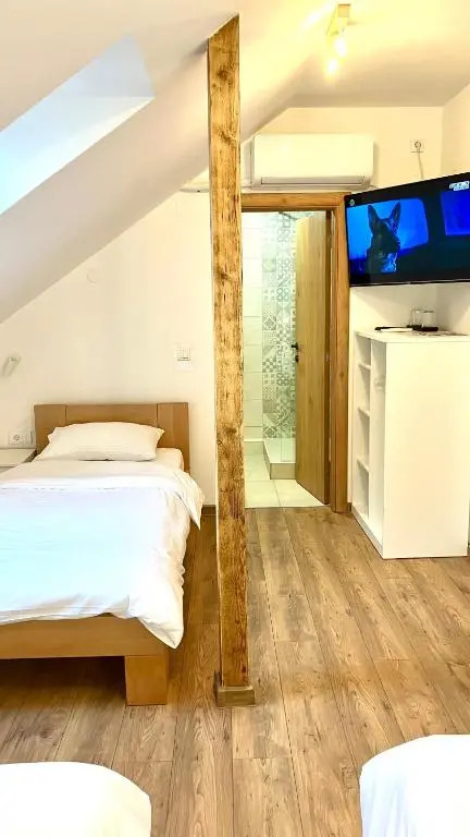 Petlov salaš rooms