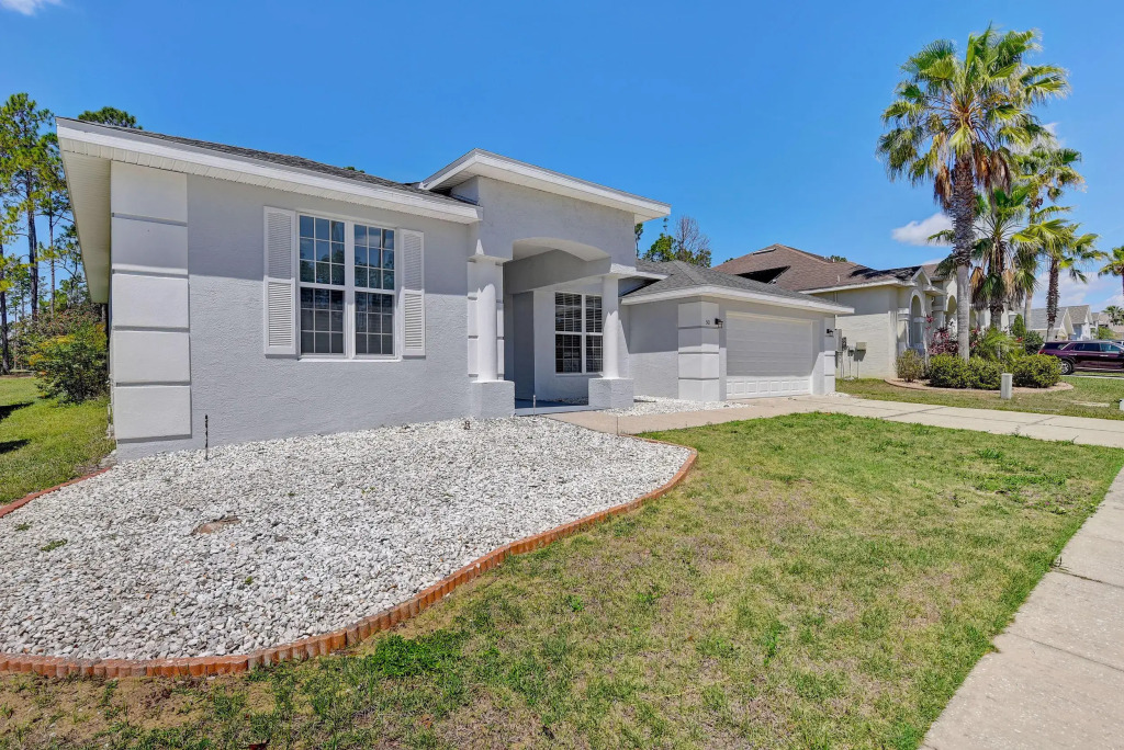 Brand New Remodeled Golf Course Pool & Spa Home, Davenport, US