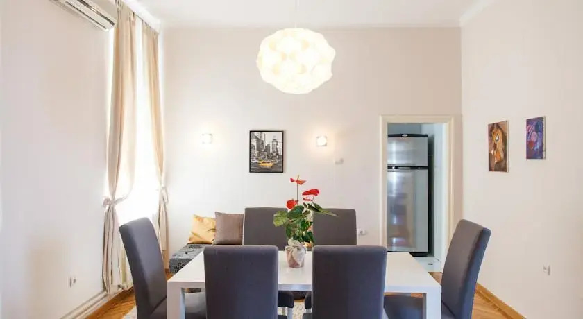 Bitef Apartment