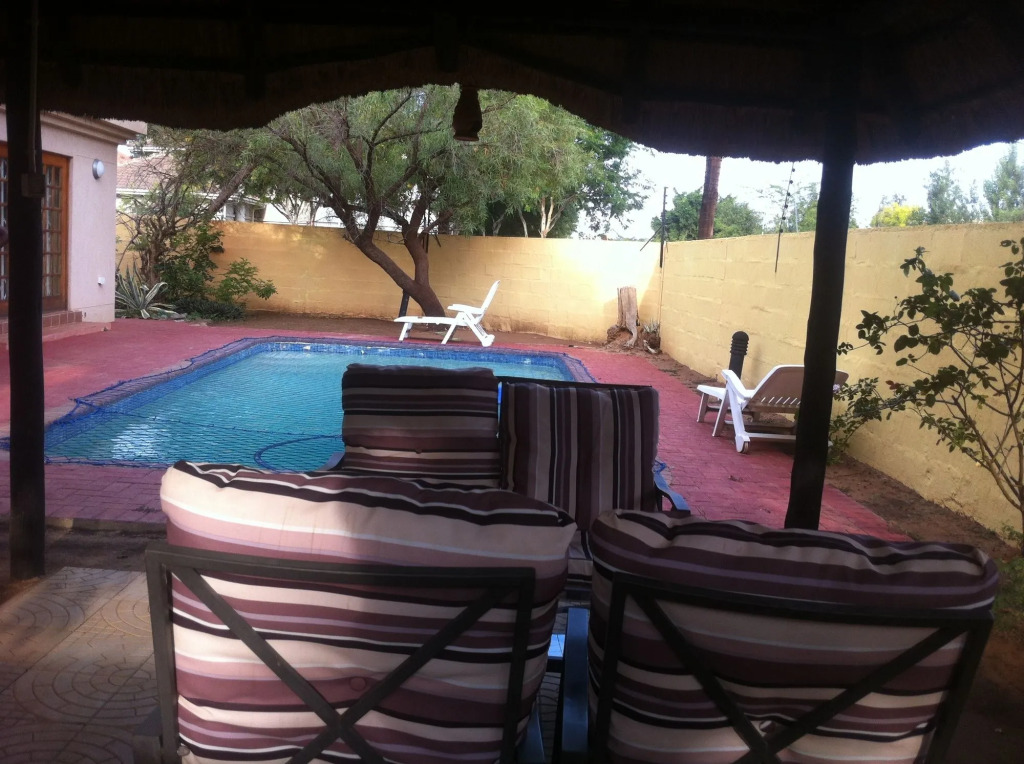 Dihate Guest House