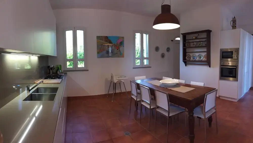 Villa Il Grotto - 3 Br Villa