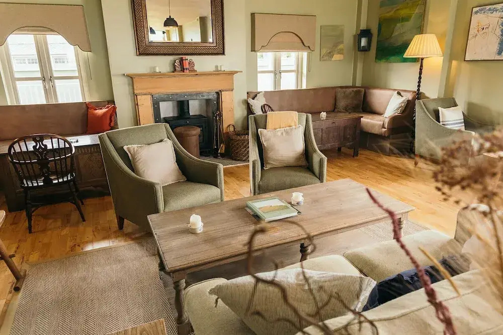 Nest Farmhouse