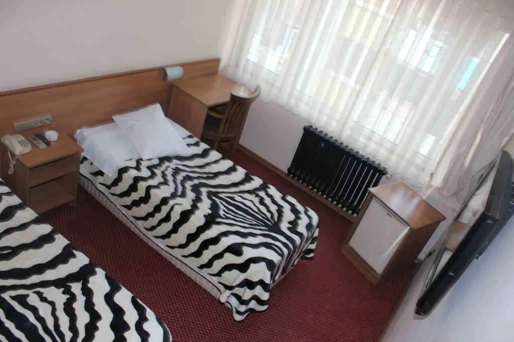 Altinnal Hotel
