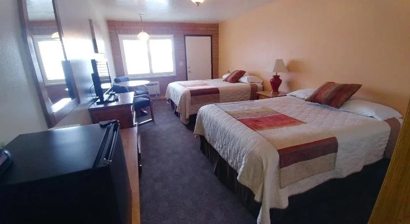Blue Pine Motel