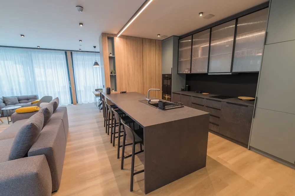 BJ81 Suite Hotel