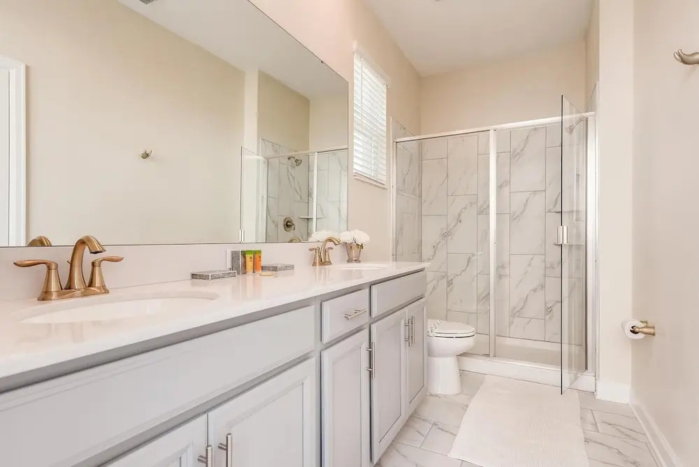 8923 CC - Fabulous 5BR Single Family: Sleeps 12 - Private Pool -