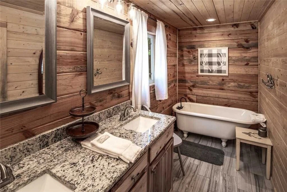 Clearwater Cabin - Three Bedroom Cabin