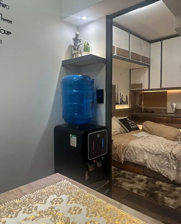 Tom's House 270