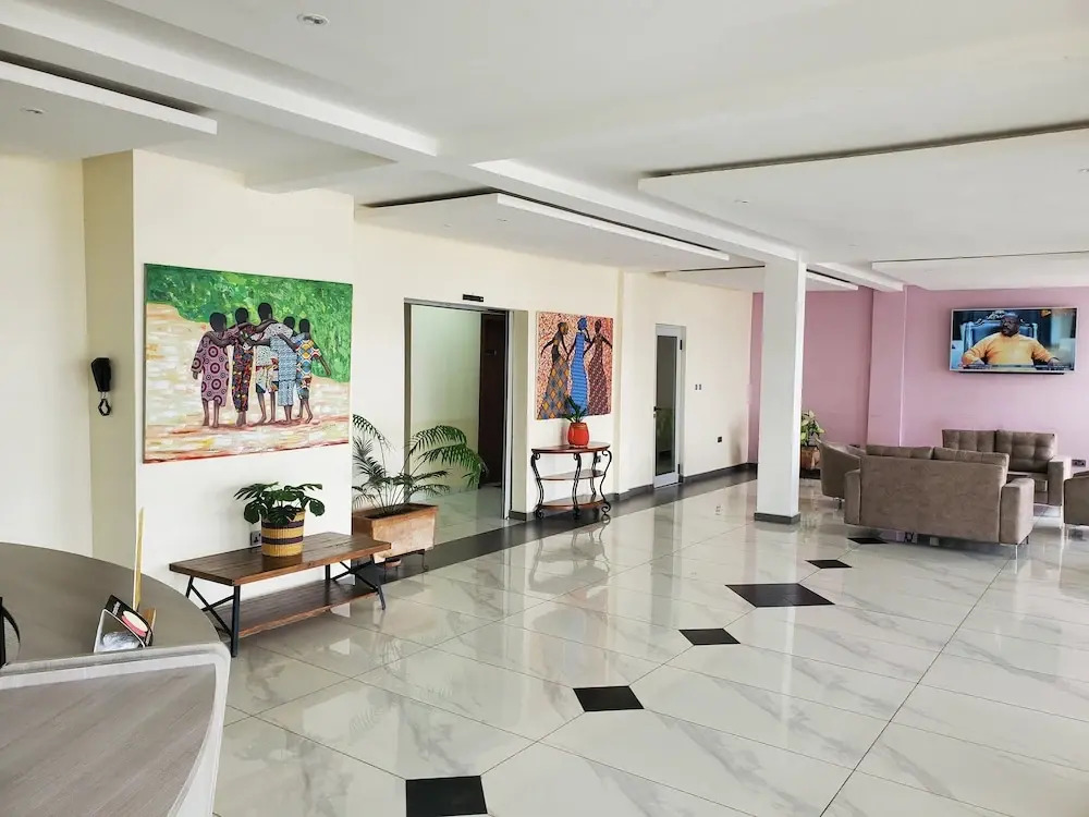 Lagoon Beach Hotel