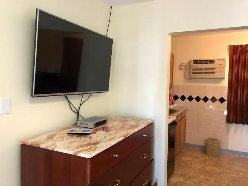 Monticello Motel