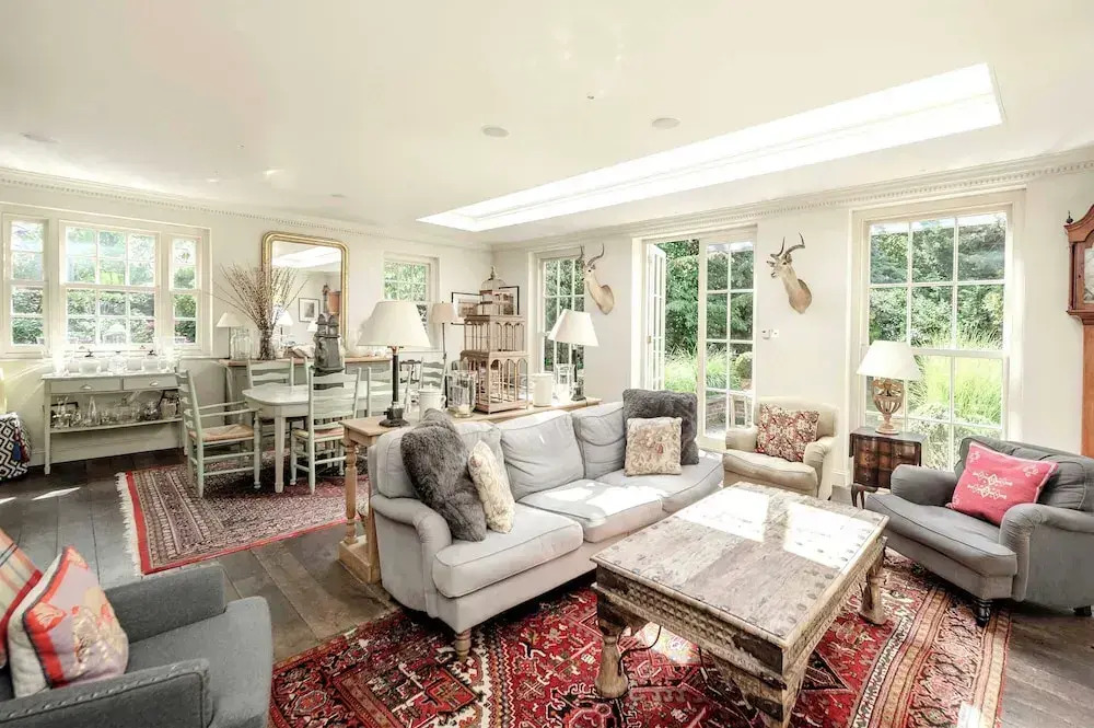 Beautiful Family Home w Garden Pool - Wimbledon
