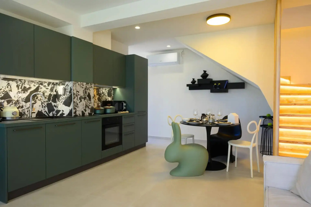 KALOS LUXURY HOMES, BEACHSIDE EXPERIENCE VOULISMA