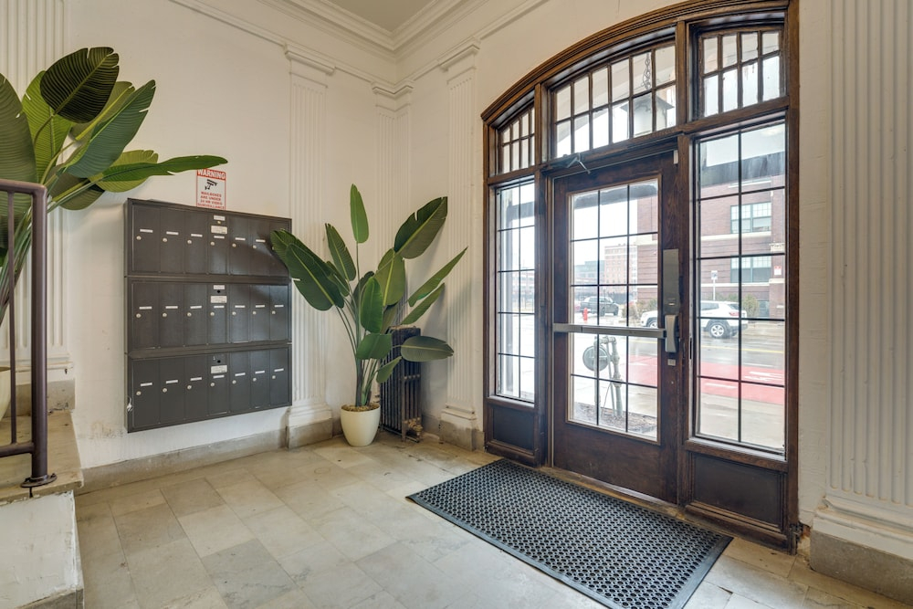 Pet-friendly Midtown Gem, 1 Mi to Dtwn Detroit