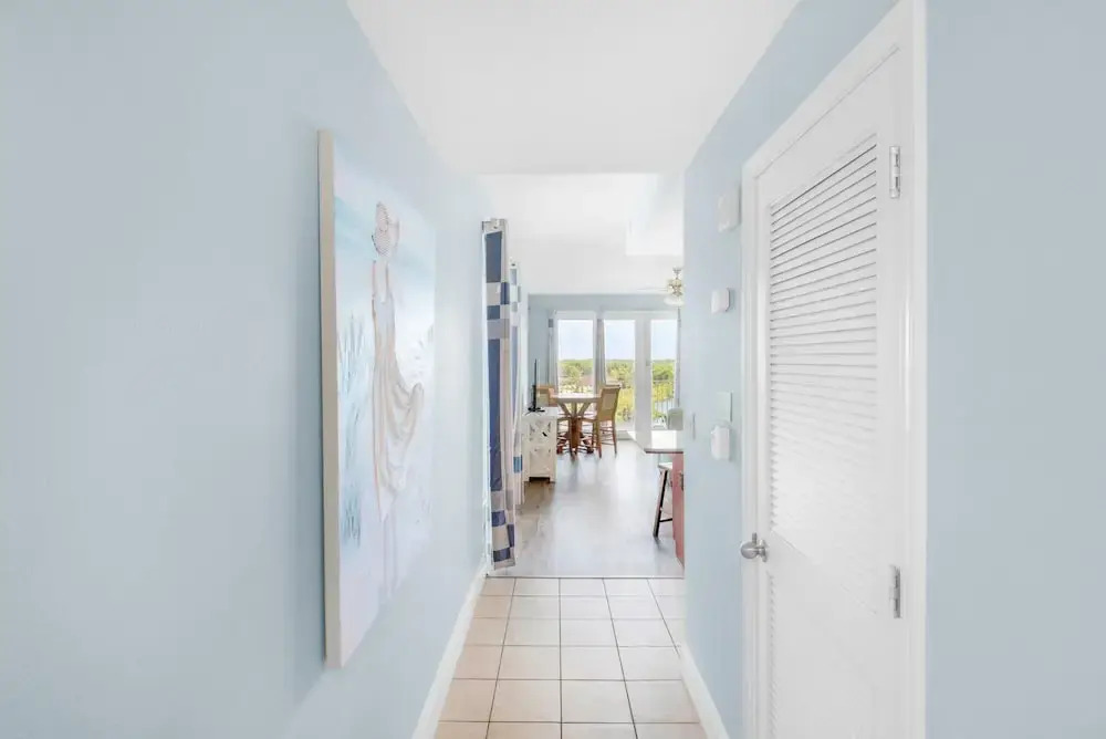Laketown Wharf 838