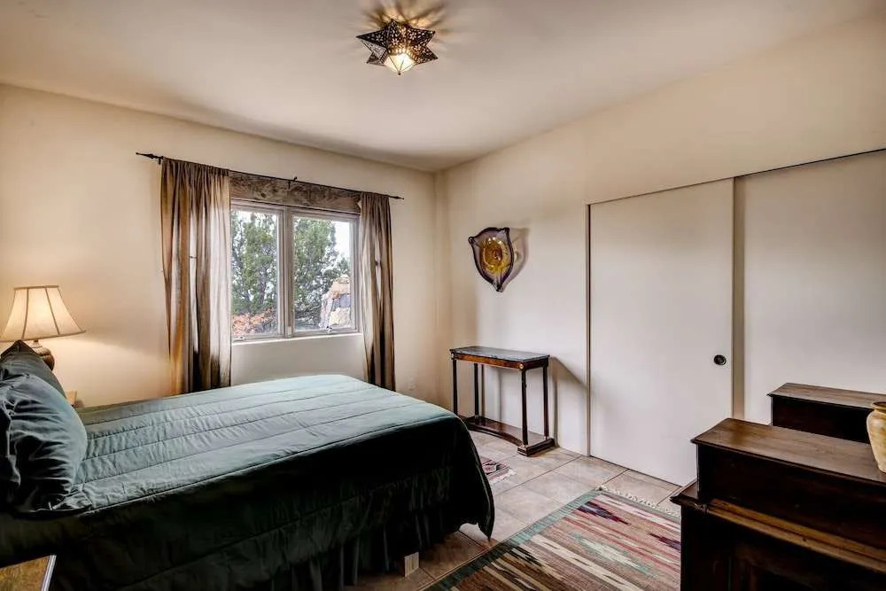 El Otro Mundo - Five Bedroom Home with Hot Tub
