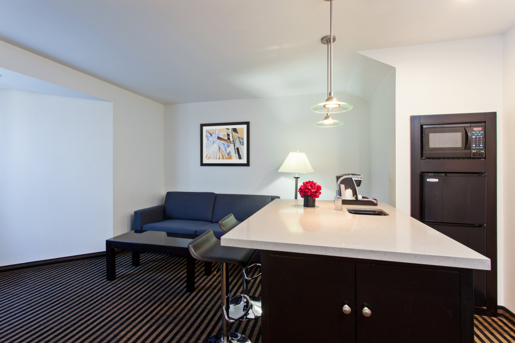 Holiday Inn Express Hollywood Walk of Fame by IHG