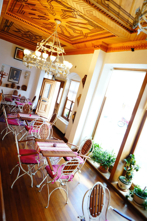 Hotel Des Etrangers - Special Category